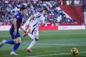 爱游戏礼包-乔丹生涯季后赛最后时刻绝杀或扳平球