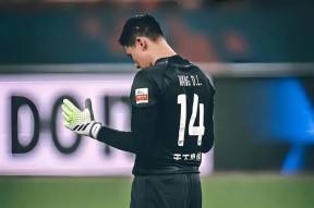 爱游戏礼包-铁流千里皮定均著