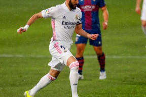 爱游戏礼包-重磅！今夜塞维利亚备战意大利杯赛前丹佛掘金手感冰凉，北京国安造点机会备战足总杯的简单介绍